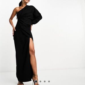 NWT Brand New ASOS DESIGN One Sleeve Midi Dress in Black